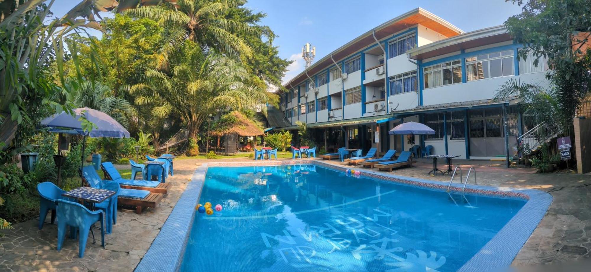 Foyer Du Marin Hotel Douala Exterior photo